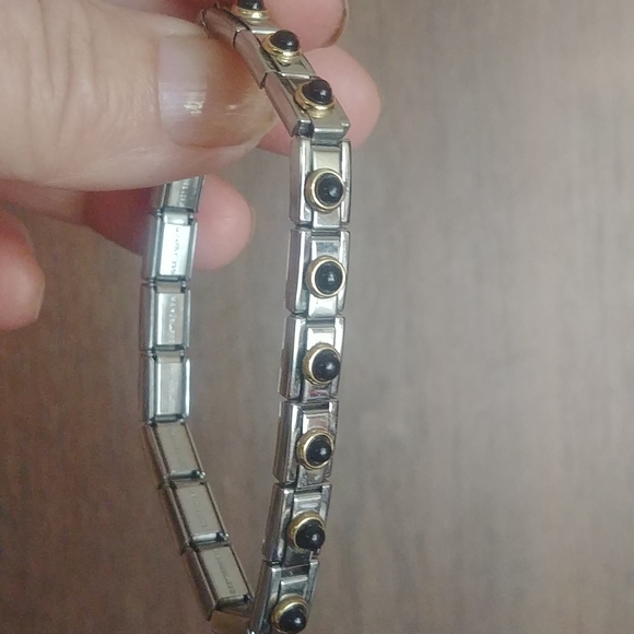 Manuel Zed Goldtone Circle Cabochon Onyx Stainless Steel  Flexi-link Bracelet - Picture 1 of 5